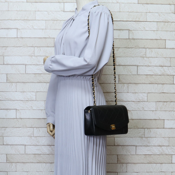 Chanel Diana Lambskin Black Bag Shoulder Matelasse - Picture 1 of 6